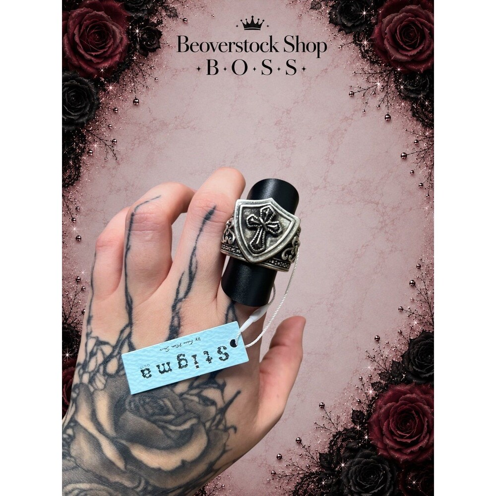 New NWT Stigma Gothic Cross Shield Statement Ring – Size 9